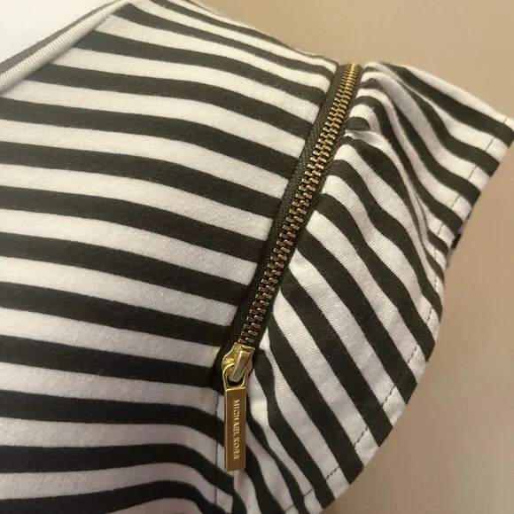 #307 Michael Kors Olive and White Striped Dress In Excellent condition. - Picture 5 of 11
